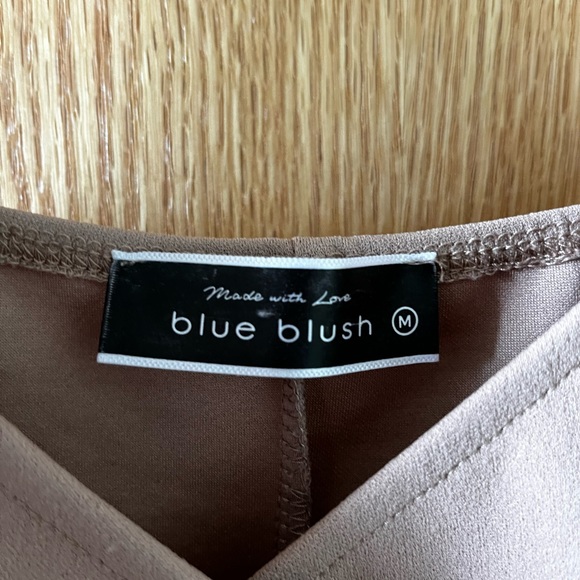 Asymmetrical Body on Dress With V Neck - Picture 3 of 4